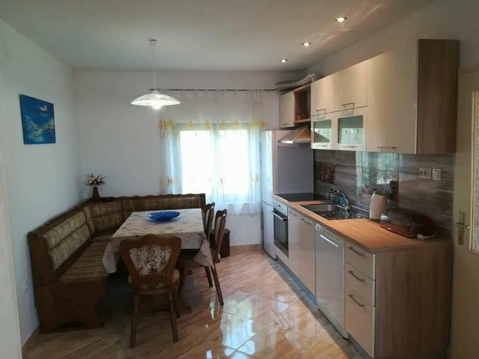 Apartman Nina Турань Экстерьер фото